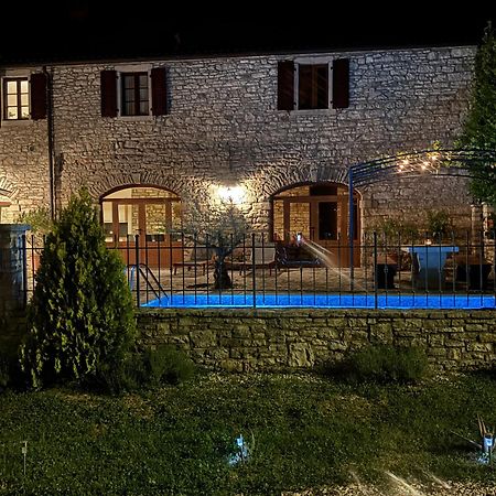 Villa Rustica Buje Exteriér fotografie