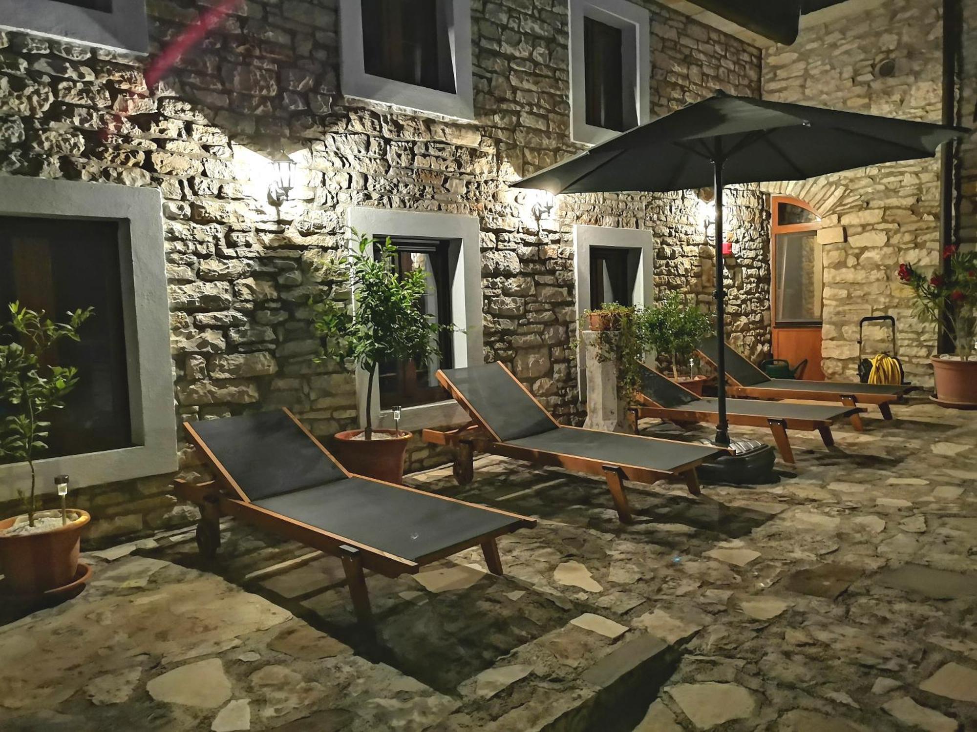 Villa Rustica Buje Exteriér fotografie